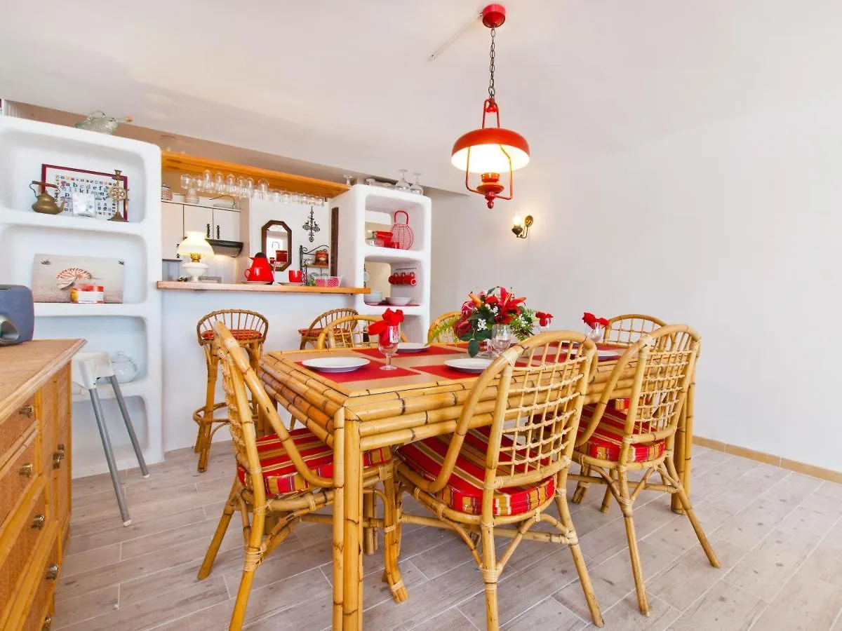 Apartment Oiza Sand Castle 24 At Alcudia Beach, Wifi And Aircon